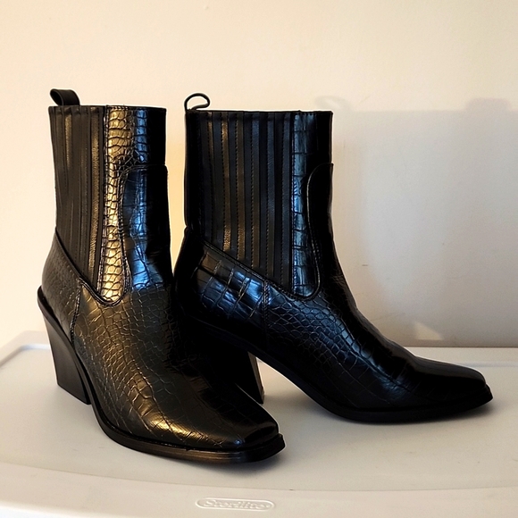 H by Halston Western Croc Boots with Free Wallet - Picture 3 of 12